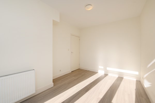 Medium property photo - Vier Heemskinderenstraat 186, 2531 CH Den Haag